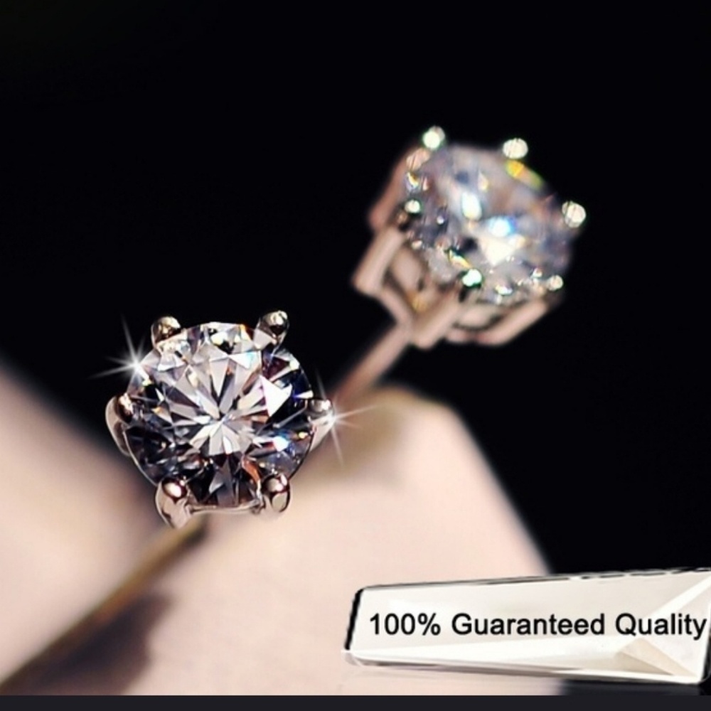 💥Platinum Plated💥 8mm 2 carat studs